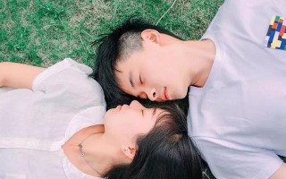 分手后应不应该挽回前男友？如何判断是否值得复合？