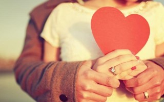 女方不给钱该如何挽回？挽回策略和建议是什么？