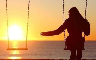 男友要我等他我该选择相信他吗？如何处理等待中的不确定性？