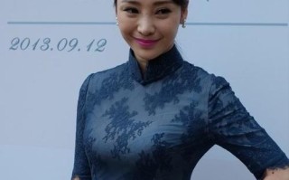 端庄大气女孩的魅力（穿梭于尘世间）