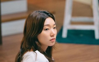 女友太现实该分手嘛？如何处理现实与感情的冲突？