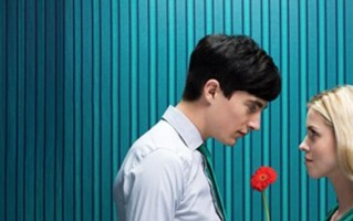 如何挽回一个坚决说分手的男友？掌握这些技巧能帮助你吗？