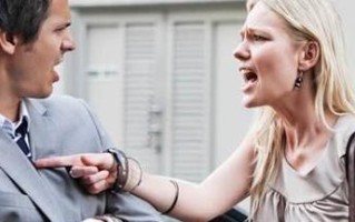 老公犹豫离婚，如何挽回（教你从心理、行动两方面着手）