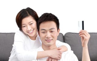 男友一直和前女友联系我该怎么办？如何处理这种复杂情感问题？