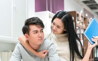 面对老公出差期间的出轨行为，如何应对和处理？