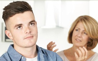 发现老公出轨怎么办才好呢？如何处理婚姻中的背叛？