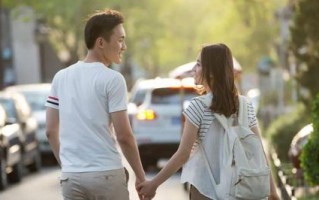 分手后挽回男友：如何处理粘人问题和恢复自由空间？