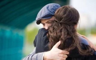 老公要离婚，如何挽回他（15个实用方法教你拯救婚姻）
