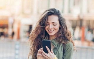 男人如何才能让女人感到有安全感？有效沟通和信任建立是关键吗？