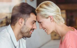 如何挽回提出分手的前男友？挽回前男友的正确方法是什么？