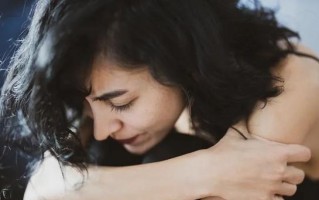 男友出轨原因大揭秘？如何预防和应对？