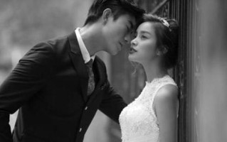 女友和前任联系她是怎么想的？如何处理这种情况？