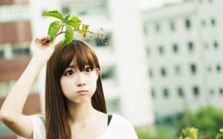 分手后前男友找我暧昧我该怎么做？如何处理这种复杂情感问题？