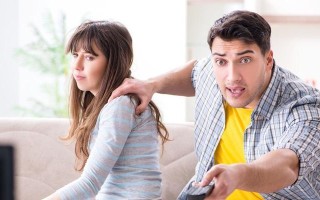 如何挽回离婚后的老公（15个方法教你重新赢回他的心）