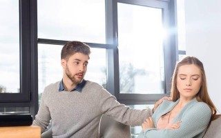 女人出轨后的表现征兆（揭秘女人出轨后的心理变化）