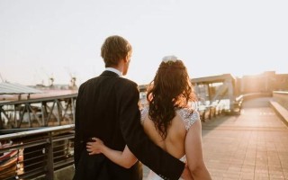 离婚后如何挽回破碎的婚姻生活（以爱为纽带）