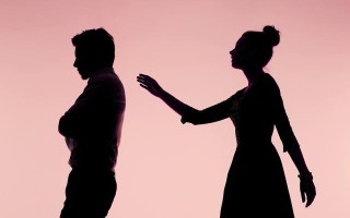 男友不愿结婚的背后原因（当现代人不再追求传统婚姻）