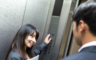男人无法抗拒的女人撒娇方式是什么？如何正确使用撒娇技巧？