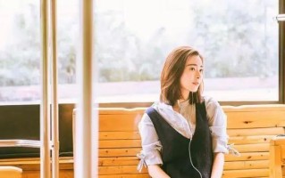 如何用一句话触动男人心弦？勾起他对你的强烈欲望？