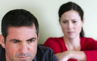 老公如何用妙招挽回老婆？婚姻出现危机时怎么办？
