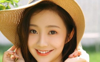 如何追求不喜欢自己的女生（打动她心扉的有效方法）