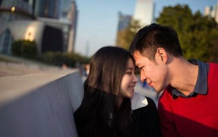 三观不合的感情，应该继续吗（探讨以自我为中心还是以共同价值观为基础的情感取向）