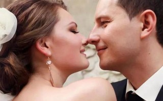 男友离过婚怎么办？如何处理感情中的信任问题？
