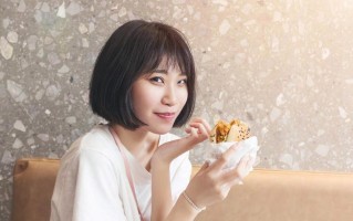 女孩装醉挽回前任小说？如何通过小说情节处理情感问题？