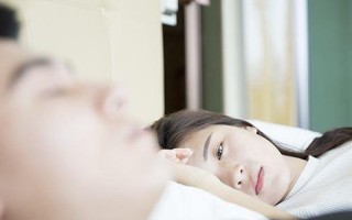如何挽回女友的信任？解决误会的正确方法是什么？