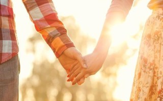男朋友说没感觉了应该怎么挽回？如何修复感情中的冷淡？
