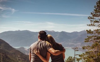 婚姻与自我成长：为什么婚姻不需要经营而自我需要？