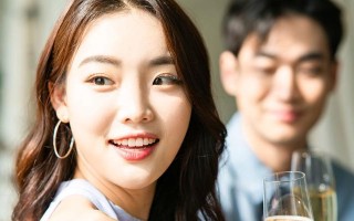 男人遇到喜欢的女生会有什么表现？如何识别他的真实感受？
