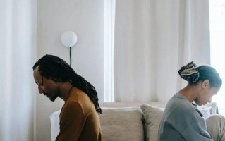 老公出轨怎么办（如何面对老公出轨）