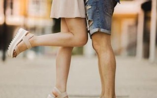 男生有女朋友的表现是什么？如何识别男生恋爱的迹象？
