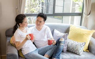 男友和女同事暧昧是不爱我了吗？如何处理这种情况？