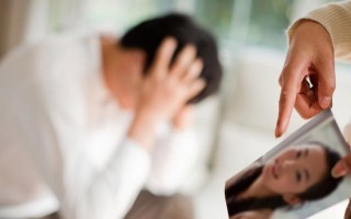 老公出轨了不想离婚请问能挽回老公么？如何修复婚姻关系？
