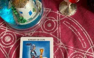 你能挽回前任吗塔罗牌？如何使用塔罗牌解读感情问题？