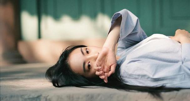 如何挽回分手后对你冷淡的男友（15个步骤教你重燃爱情的火焰）-第1张图片-爱昵情感