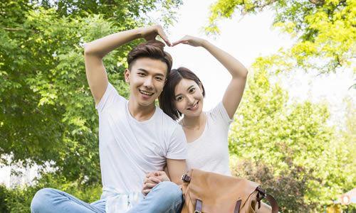梦见和男朋友结婚的含义（探究梦境中的婚姻象征与心理变化）-第1张图片-爱昵情感