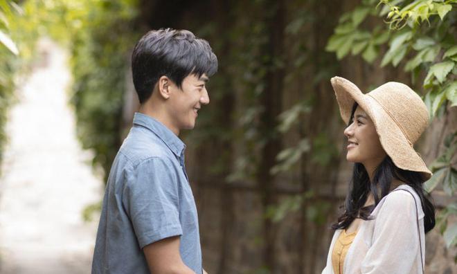 老公和小三联手逼我离婚，我该怎么办（当面对老公和小三联手逼迫）-第1张图片-爱昵情感