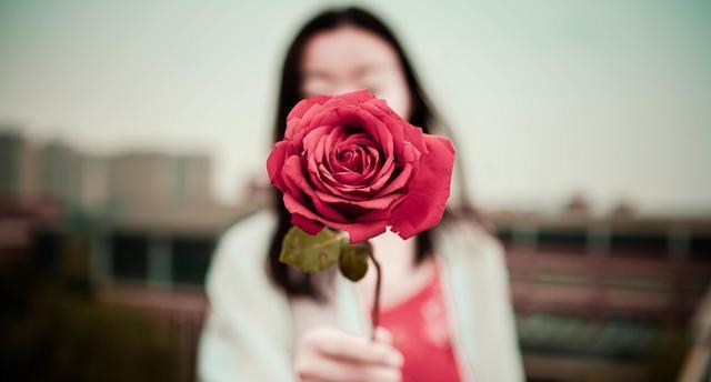 如何挽回婚姻中自私的老公（重获爱情的关键是改变）-第1张图片-爱昵情感
