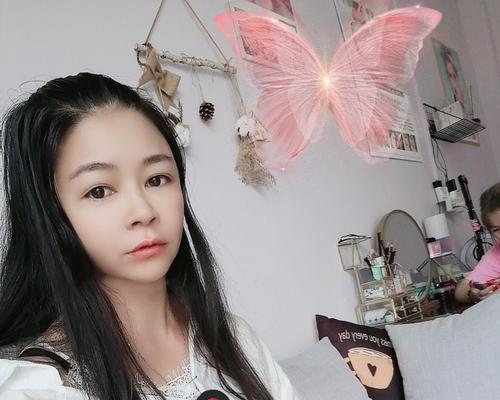 同居后男友漠不关心，他还爱我吗（探究男友漠不关心背后的原因）-第1张图片-爱昵情感