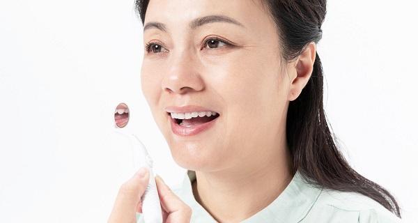 梦见和女人睡觉见红的意义（解读梦境暗示）-第1张图片-爱昵情感