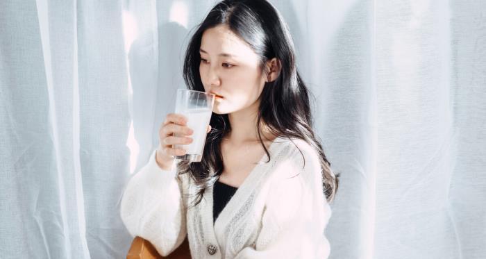 男人如何挽回女人不要卑微（重建自信）-第1张图片-爱昵情感