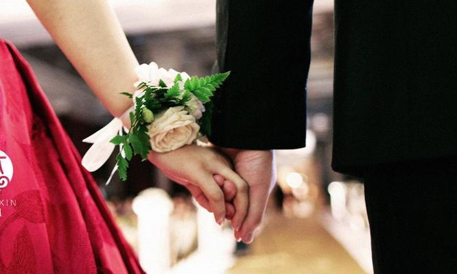 婚姻亮红灯，如何挽回恋情（重拾爱情的8个技巧）-第1张图片-爱昵情感