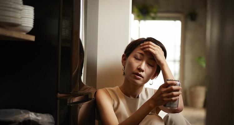 如何应对已婚男人故意对你冷漠（了解原因）-第3张图片-爱昵情感