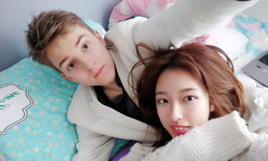 异地姐弟恋如何维持（15个小技巧让异地恋情更稳固）-第3张图片-爱昵情感
