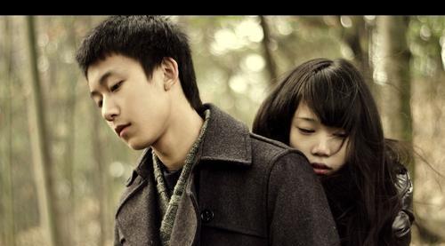 异地恋男友分手如何挽回（教你从心理到行动重拾爱情）-第1张图片-爱昵情感