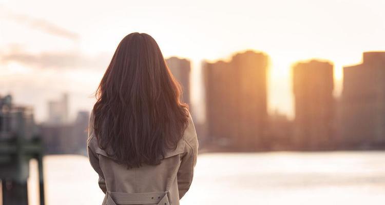 如何挽回异地恋男友（15个有效方法教你重获他心）-第1张图片-爱昵情感