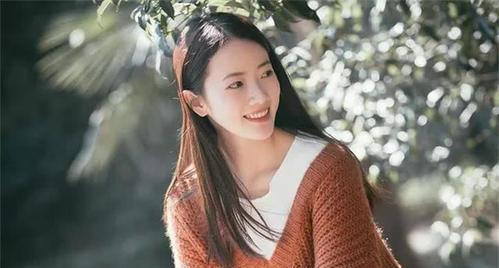 探讨个人价值观的重要性（以信念与行为构建内心的基石）-第1张图片-爱昵情感